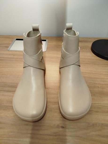 Shapen barefoot členkové čižmy divine vanilla, 38