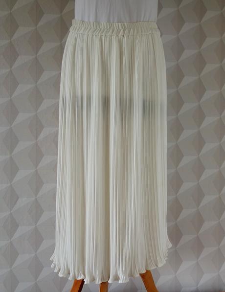 Biela plisovaná sukňa veľ. l, l
