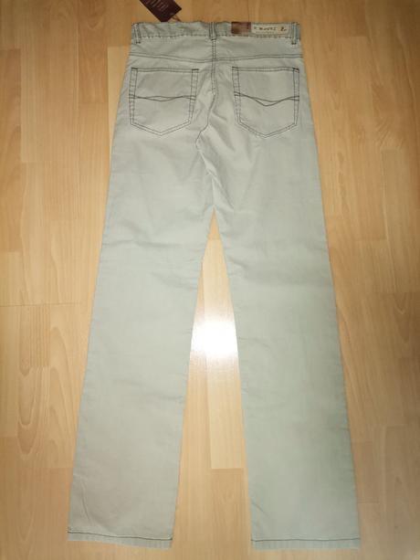 Dámske nohavice, 28