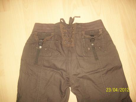 Hnedé nohavice, 146