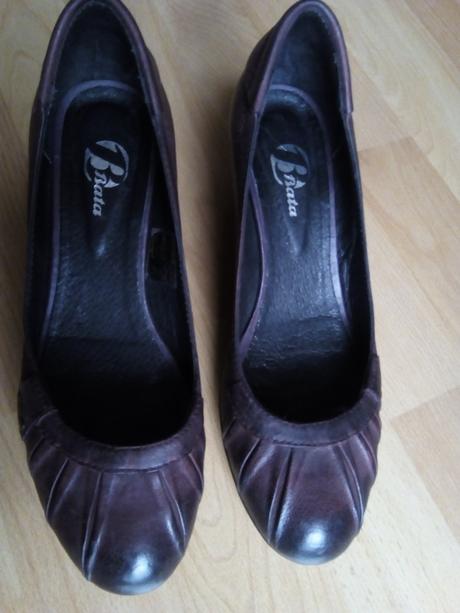 Celokožené bordovočierne lodičky, baťa,36