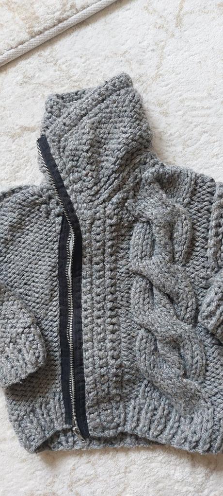 Hruby modny sveter im svybky, 98