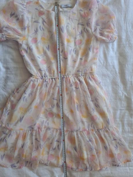 Dievcenske saty, reserved,140