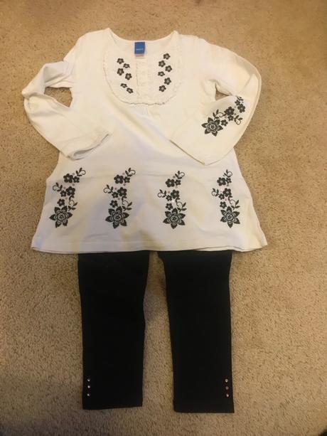 Balík mix pre dievčatko kus od 2 eur len seriózne, 122–134