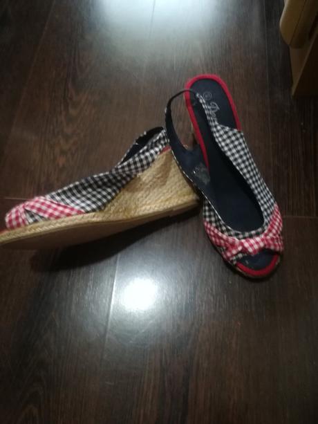 Sandále veľ. 40 už aj s poštou, 40