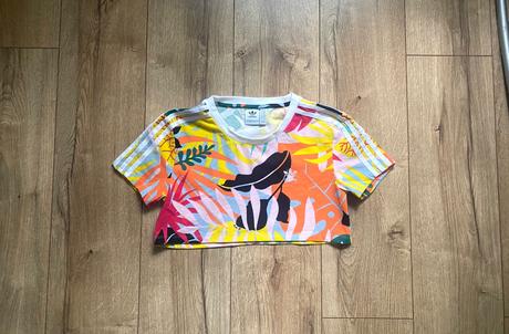 Adidas crop top, adidas,s