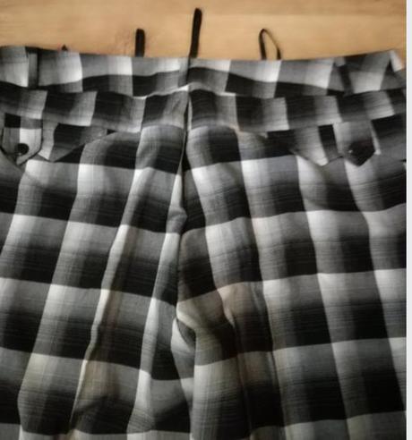 Trištvrťáky kárované, 50