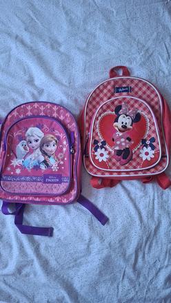 2x dievčenské batohy,