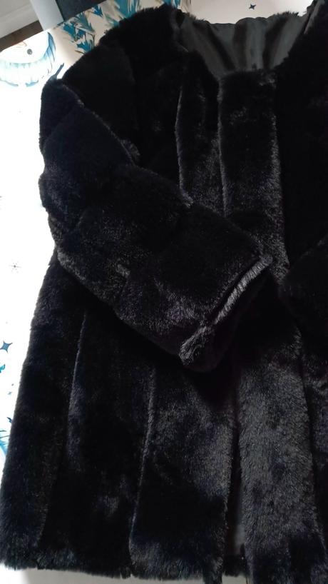 Dámska kožušinka, m