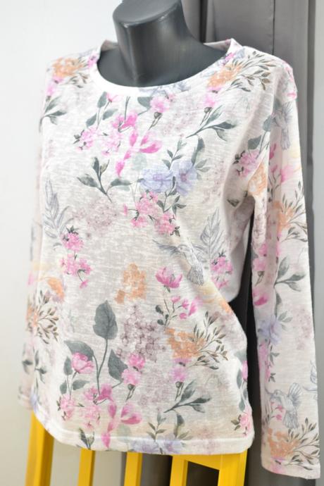 Kvetovaný svetrík s, house,s