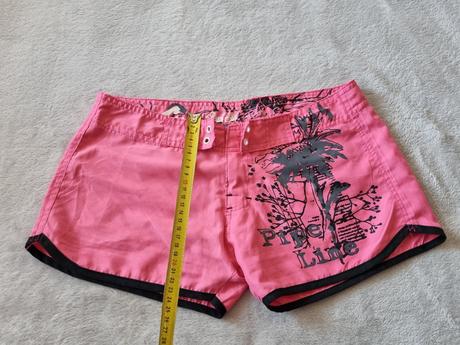 Šortky do vody a na pláž, 38