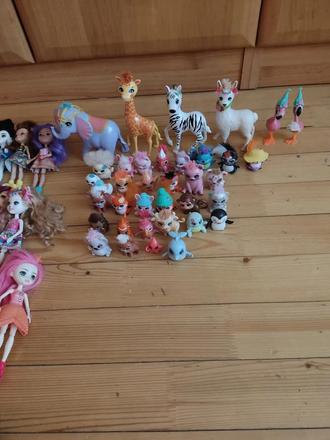 Enchantimals babiky,