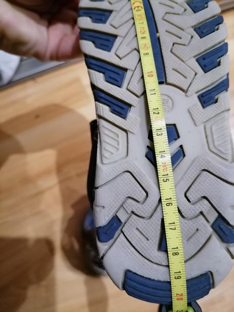 Sandálky, lupilu,29