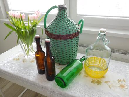 Sklo opletené / čisté fľaše zelené, hnedé,, 