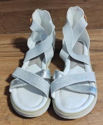 Sandalky, lasocki,33