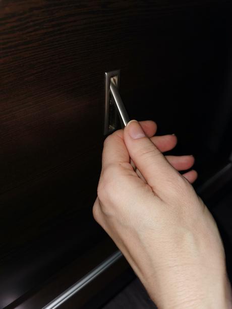 Masiv - komoda pod tv zn. red apple,