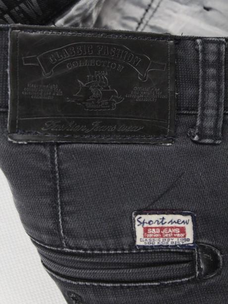 Tenké riflové nohavice veľ. 10 rokov, 140