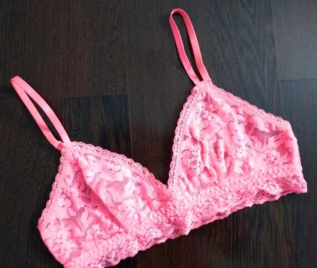 Čipkovaná braletka/nevystužená podprsenka, 164