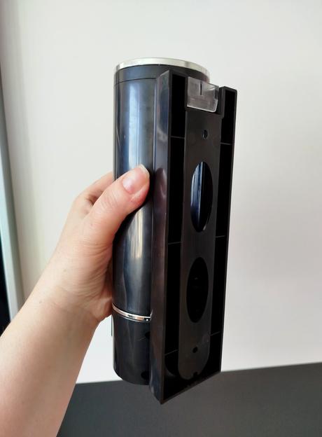 Nástenný dávkovač mydla, 