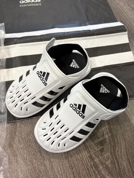 Adidas letné sandalky č.31, adidas,31