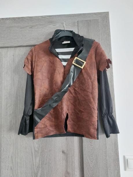 Oblecenie na karneval, 116