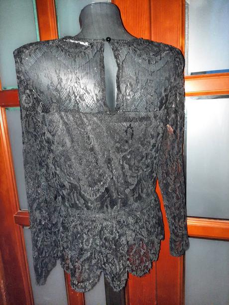 Čierny čipkovaný top veľ.36 (s), h&m,s