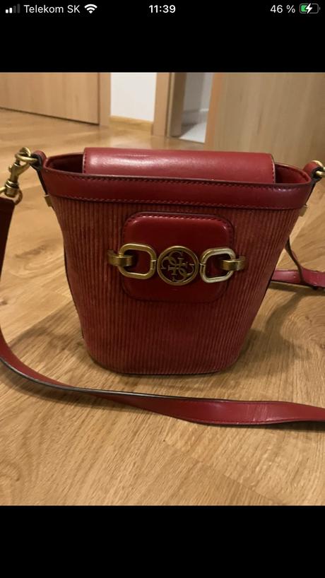 Kabelka guess, guess