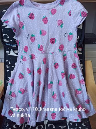 Fialové šaty s malinami s kruhovou sukňou, f&f,110