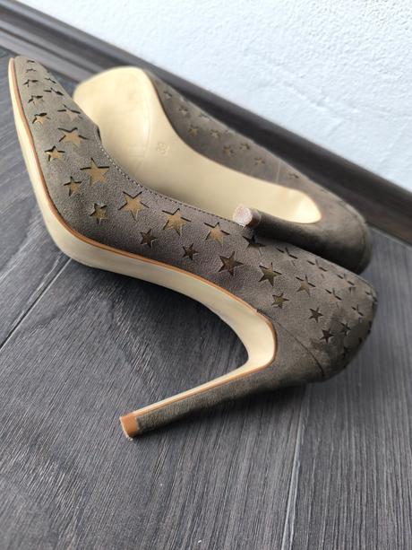 Hviezdne lodičky 39, 39