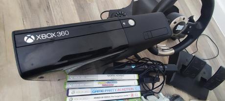 Xbox 360 + príslušenstvo,