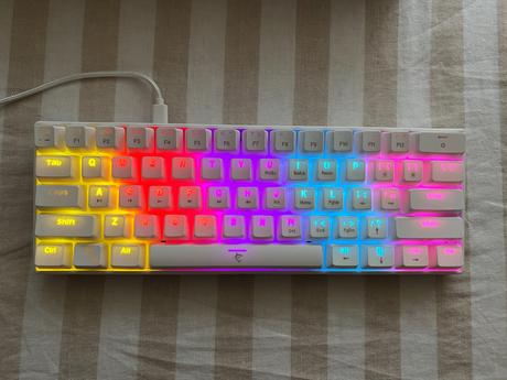 Klávesnica white shark shinobi red switch,
