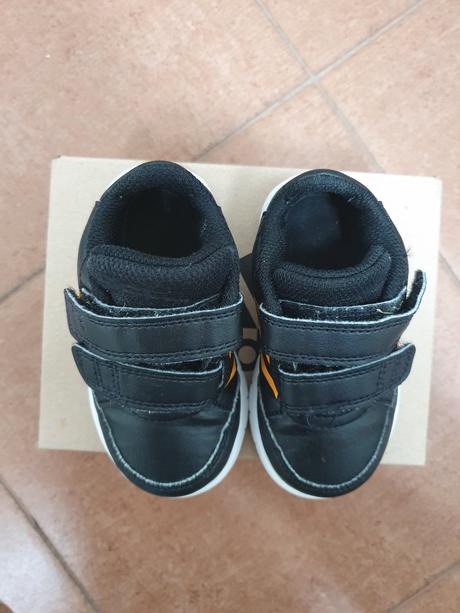 Adidas tenisky, adidas,21