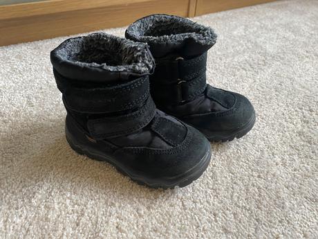 Zimne topanky, en fant,21