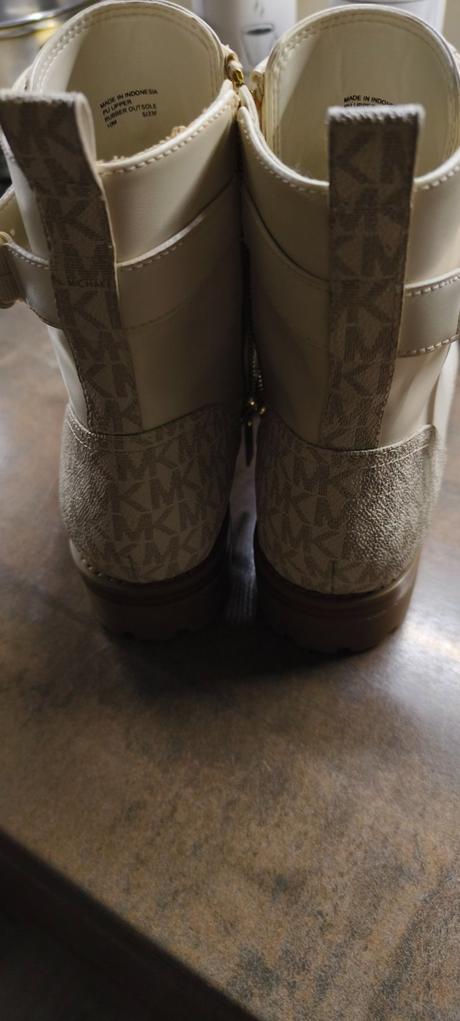 Predám čižmy, michael kors,41