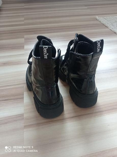 Dievčenské topánky, 31