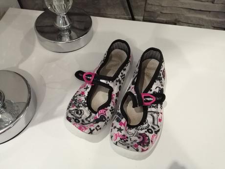 Dievčenské prezuvky, 29