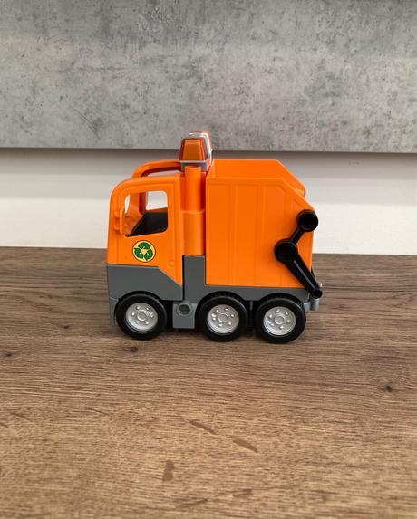 Lego duplo smetiarske auto 5637, 