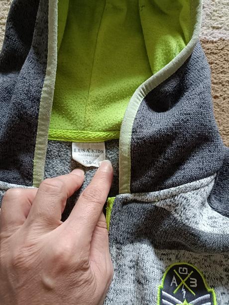 Mikina s kapucňou č.134, 134