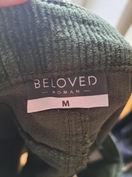 Menčestrova sukňa l, pepco,38