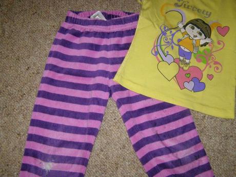 Domáci úbor tričko dora a hm tepláky, h&m,104