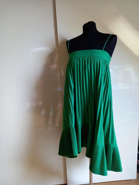 Asos šaty zelene, 38