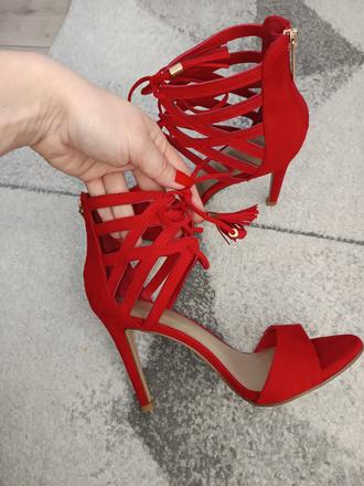 Sandálky na opätku, deichmann,37