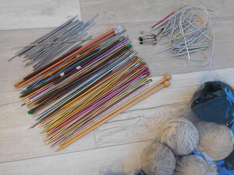 Vlna na ďalšiu tvorbu, čelenky, ponožky, čiapky,,