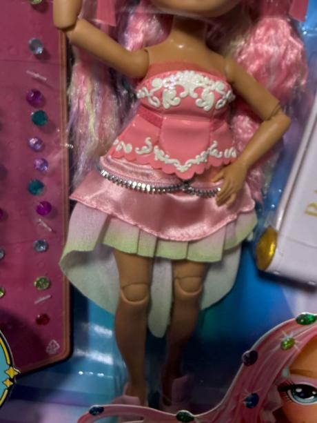 Rainbow high adeline rose, 