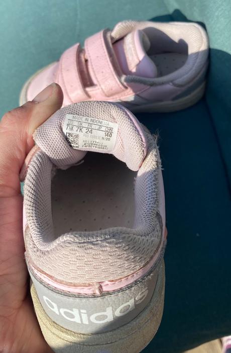 Botasky, adidas,24
