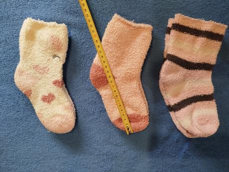 Mäkkučké ponožky na spanie, 27