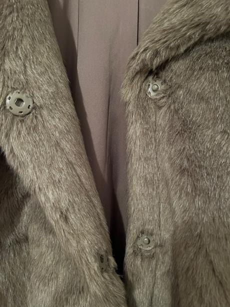 Weekday kabat z umelej kožušiny hnedosivý veľ. l, l