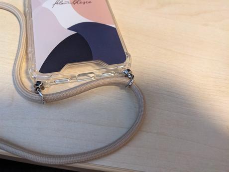 Obal so snurkou cez rameno na pixel 5, 