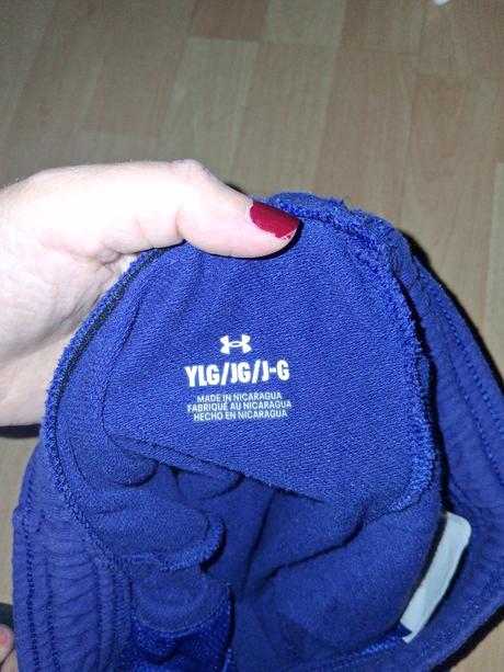 2x chlapcenske teplaky, under armour,158