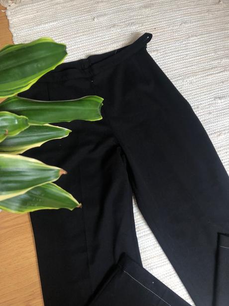 Široké čierne nohavice, m